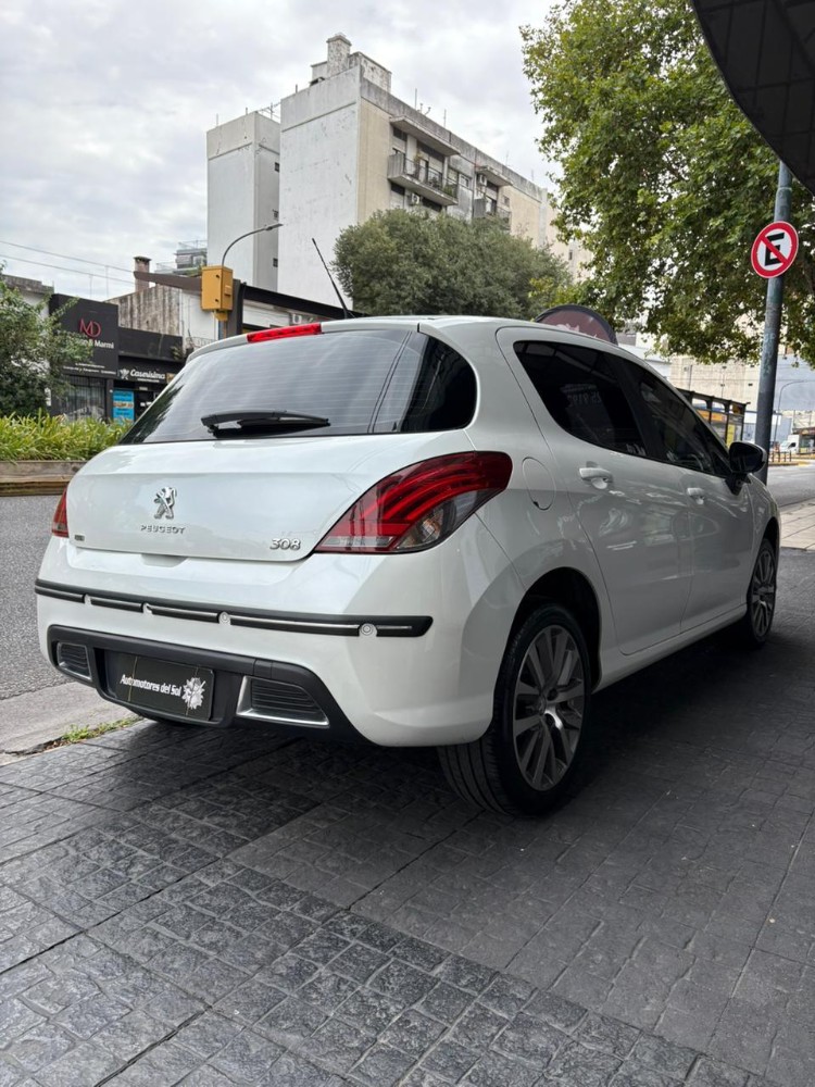 Peugeot 308 Feline — foto 11